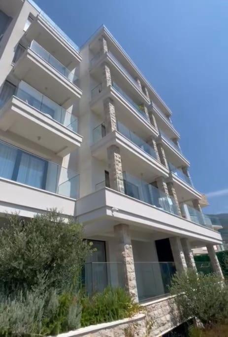 Dh Horizon Residences Apartment Budva